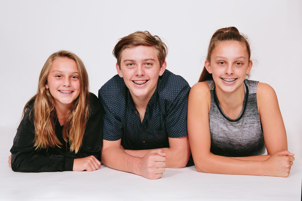 portrait studio photography of sibling children photoshoot in west harbour auckland by sarah weber photography
